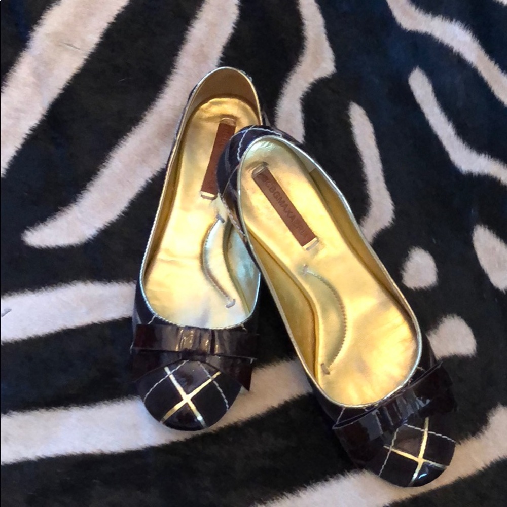 BCBG Patent and Suede Shoe with Bow Detail